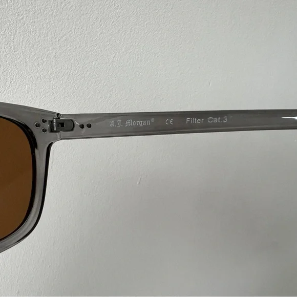 ASOS grey clear frame classic rectangular shape brown tinted sunglasses - Picture 3 of 6